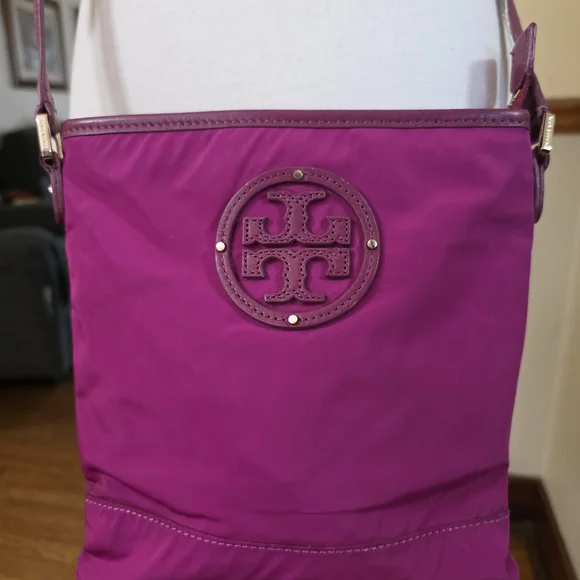 Authentic Tory Burch Fuchsia Pink  Women's Bag From JAPAN - Picture 3 of 10